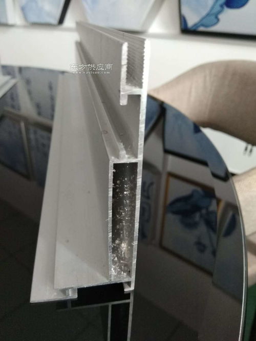 軟膜燈箱鋁邊框 優(yōu)質(zhì)軟膜燈箱型材及其圖片展示